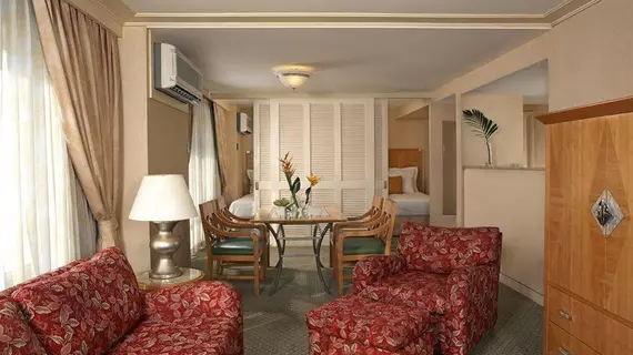 Ilikai and Luxury Suites | Hawaii - Honolulu - Waikiki