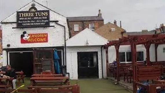 Three Tuns Hotel | Kuzey Yorkshire (kontluk) - Filey