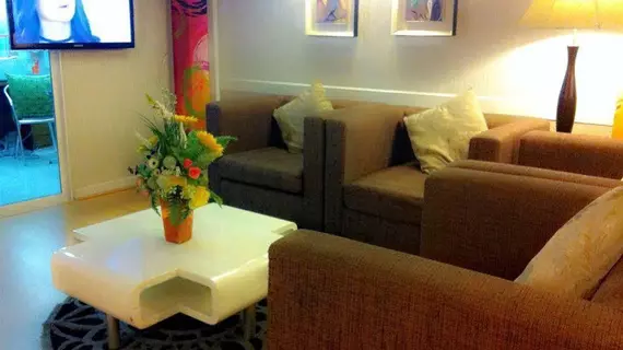 The Richy Place Guest House | Bangkok - Ratchathewi - Pratunam