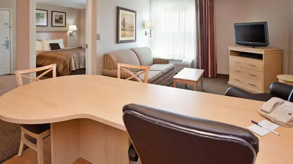 Candlewood Suites Olathe | Kansas - Kansas City (ve civarı) - Olathe