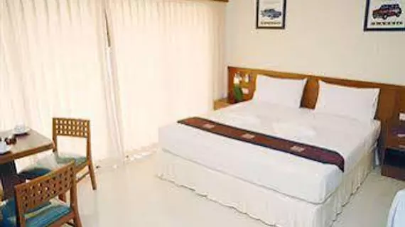 Outdoor Inn & Restaurant | Phuket (ve civarı) - Karon - Kata Plajı