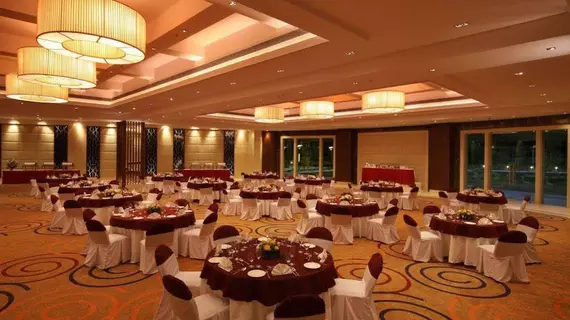 Golden Tulip Chandigarh, Panchkula | Pencap - Chandigarh (ve civarı) - Kālka - Panchkula