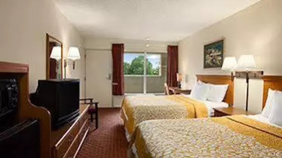 Days Inn Alexandria | Virginia - İskenderiye