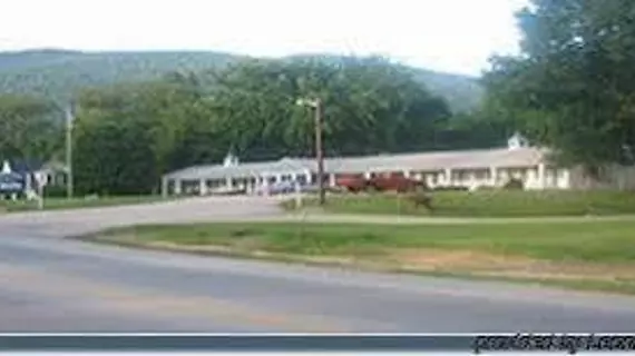 Clarendon Motel | New Hampshire - North Conway