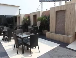 Hotel Chanchal Deluxe | Batı Delhi - Ulusal Eyalet Başkenti Delhi - Delhi (ve civarı) - Yeni Delhi - Paharganj