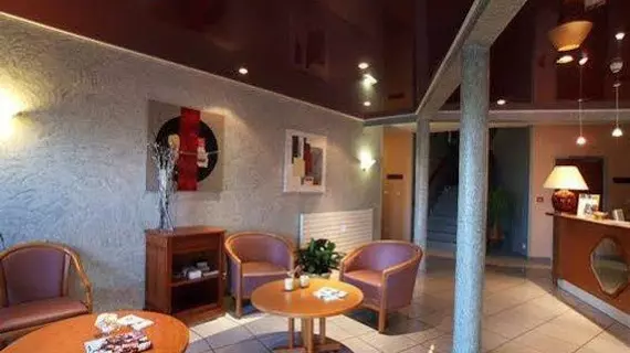 Comfort Hotel Paray Le Monial | Bourgogne-Franche-Comte - Saone-et-Loire (bölge) - Paray-le-Monial