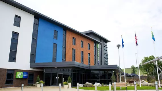 Holiday Inn Express Dunstable | Bedfordshire (kontluk) - Dunstable