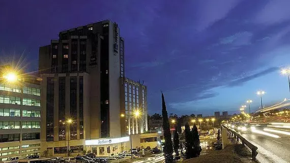 Radisson Blu Hotel Lisbon | Lizbon Bölgesi - Lizbon  Bölgesi - Campo Grande