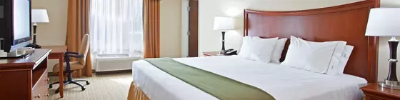 Holiday Inn Express Hotel & Suites Portland | Indiana - Muncie (ve civarı) - Portland