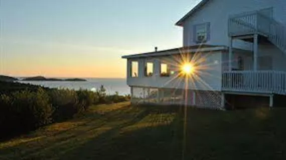 Castle Rock Country Inn | Nova Scotia - Ingonish Beach