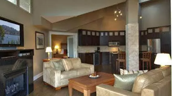 The Cove Lakeside Resort | Britanya Kolombiyası - West Kelowna - Westbank