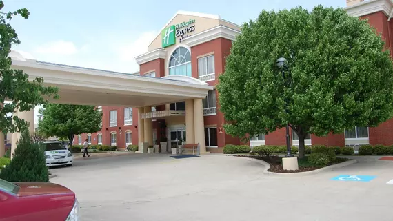 Holiday Inn Express Hotel & Suites Dallas-North Tollway/North Plano | Teksas - Dallas (ve civarı) - Plano