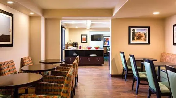 Fairfield Inn Albuquerque University Area | New Mexico - Albuquerque (ve civarı) - Albuquerque - Albuquerque Merkezi