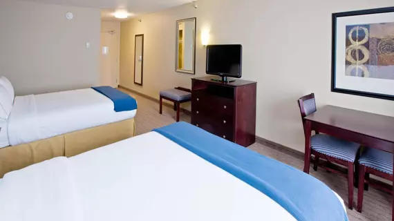 Holiday Inn Express Hotel & Suites | Indiana - Indianapolis (ve civarı) - Shelbyville