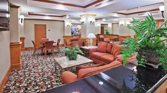 Holiday Inn Express Hotel & Suites Lawton-Fort Sill | Oklahoma - Lawton