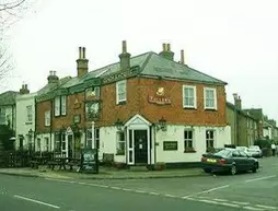 The Coach and Horses | Surrey (kontluk) - Chertsey - Ottershaw - Runnymede