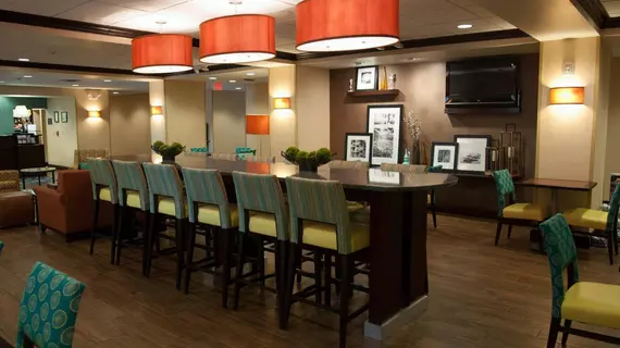 Hampton Inn Jacksonville-I-295 East/Baymeadows | Florida - Jacksonville (ve civarı) - Jacksonville