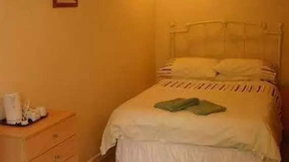 At Your Service B&B | Somerset - Yeovil - Brympton