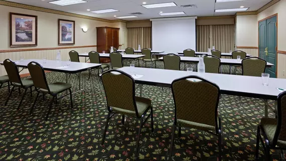 Country Inn & Suites Albertville | Minnesota - Monticello (ve civarı) - Albertville