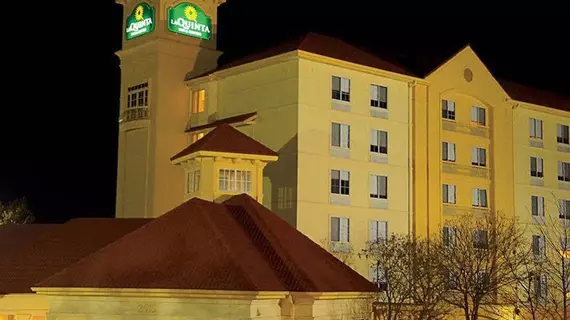 La Quinta Inn & Suites Atlanta-Paces Ferry/Vinings | Georgia - Atlanta (ve civarı) - Atlanta