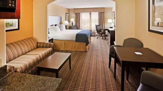 Holiday Inn Express and Suites Hotel - Pauls Valley | Oklahoma - Pauls Valley