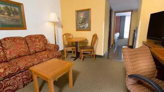 Drury Inn & Suites Jackson MO | Missouri - Sikeston (ve civarı) - Jackson