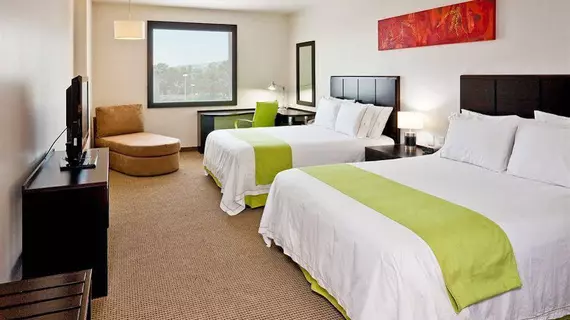 Holiday Inn Express Guadalajara Iteso | Jalisco - Guadalajara (ve civarı) - Guadalajara