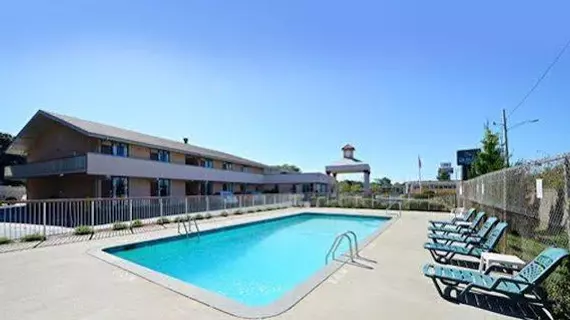 Quality Inn East Haven | Connecticut - New Haven (ve civarı) - East Haven