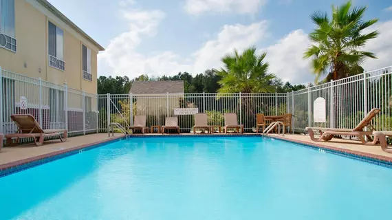 Holiday Inn Express Leesville | Louisiana - Leesville (ve civarı) - New Llano