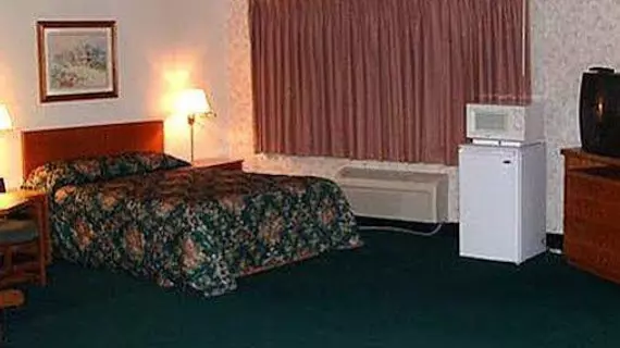 Cedarwood Inn | Oregon - Medford (ve civarı) - Ashland