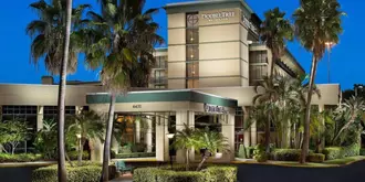 DoubleTree by Hilton Palm Beach Gardens