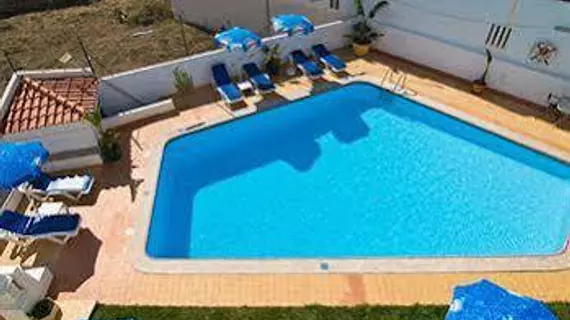 Apartamentos Rainha D. Leonor | Algarve - Faro Bölgesi - Albufeira - Caliços