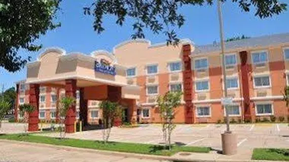 Baymont Inn and Suites Dallas Love Field | Teksas - Dallas (ve civarı) - Dallas