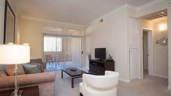 Sunshine Suites at La Jolla | Kaliforniya - San Diego County - San Diego