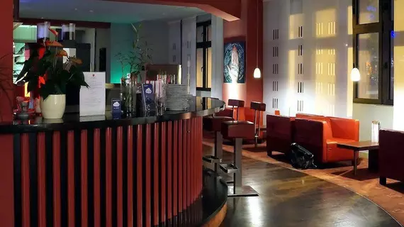 AZIMUT Hotel Cologne | Kuzey Ren-Westfalia - Köln (ve civarı) - Köln - Ren'in Sol Yakası