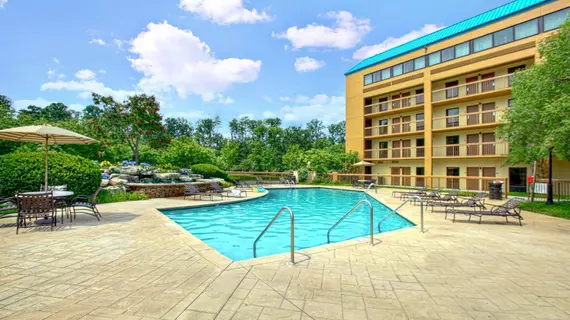 Shular Inn Pigeon Forge | Tennessee - Gatlinburg - Pigeon Forge (ve civarı) - Pigeon Forge