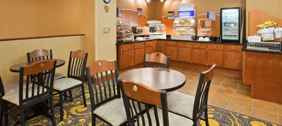 Holiday Inn Express Deforest | Wisconsin - Madison (ve civarı) - De Forest