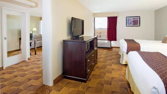 La Quinta Inn & Suites Memphis Airport Graceland | Tennessee - Memphis (ve civarı) - Memphis