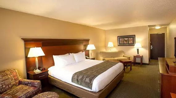 Fairfield Inn & Suites Detroit Livonia | Michigan - Detroit (ve civarı) - Livonia