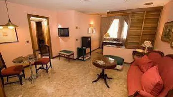 Foxa 25 Suites | Madrid Özerk Topluluğu - Madrid (ve civarı) - Chamartin