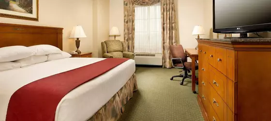 Drury Inn & Suites Greenville | Güney Karolayna - Greenville - Spartanburg (ve civarı) - Greenville