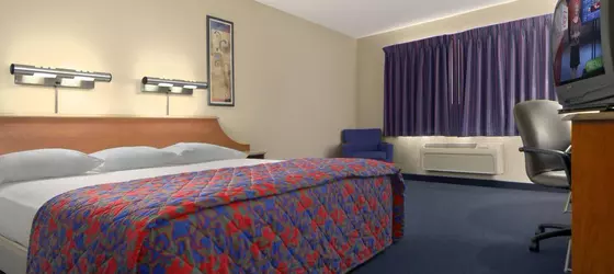 Red Roof Inn & Suites Cleveland - Elyria | Ohio - Cleveland (ve civarı) - Elyria