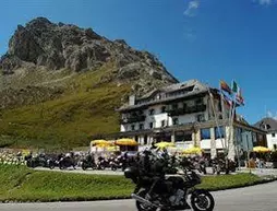 Hotel Savoia | Veneto - Belluno (vilayet) - Livinallongo del Col di Lana