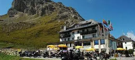 Hotel Savoia | Veneto - Belluno (vilayet) - Livinallongo del Col di Lana