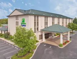 Holiday Inn Express Nashville-Hendersonville | Tennessee - Nashville-Davidson - Nashville (ve civarı) - Hendersonville