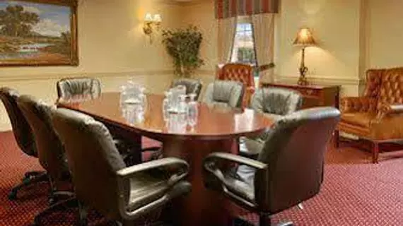 Ramada Conference Center | Batı Virginia - Morgantown (ve civarı) - Morgantown