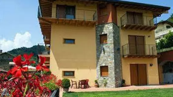 La Marina Risthotel | Lombardy - Bergamo - Bergamo (ve civarı) - Pontida - Gromlongo