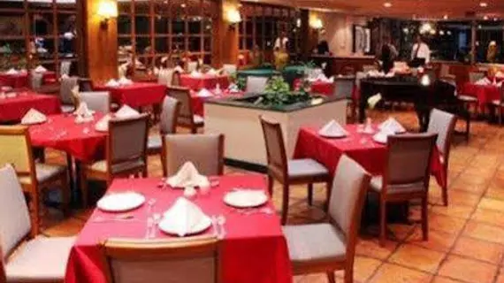 Quality Inn & Suites Saltillo Eurotel | Coahuila - Saltillo (ve civarı) - Saltillo