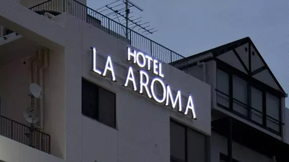 Hotel La Aroma Dotonbori | Osaka (idari bölge) - Osaka (ve civarı) - Osaka City Center - Namba