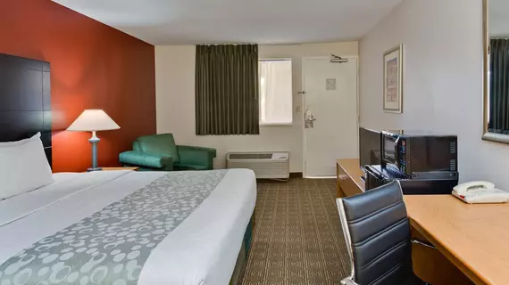 La Quinta Inn Tampa Near Busch Gardens | Florida - Tampa (ve civarı) - Tampa